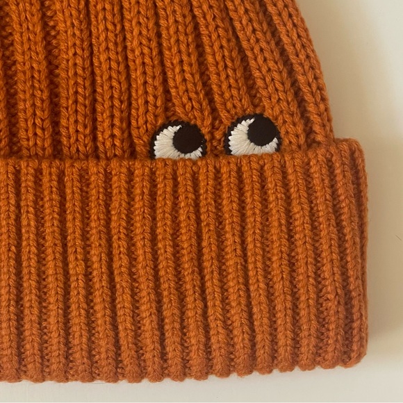 Uniqlo Unisex Anya Hindmarch HEATTECH Knitted Beanie w/ Embroidered Eyes, Orange - Picture 3 of 7